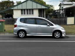 HONDA JAZZ 2006 SILVER full