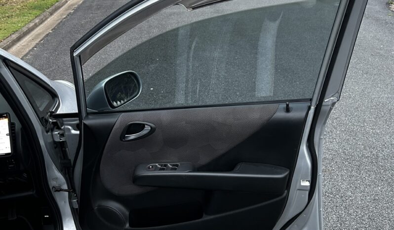 HONDA JAZZ 2006 SILVER full