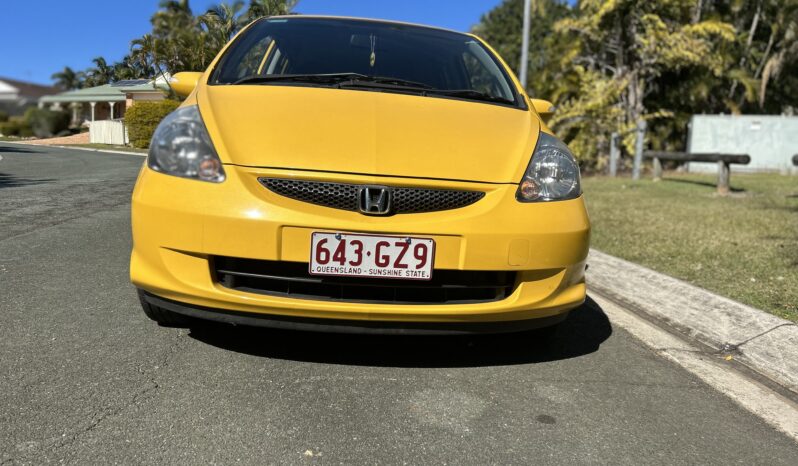 YELLOW HONDA JAZZ 2007 LIKE NEW full