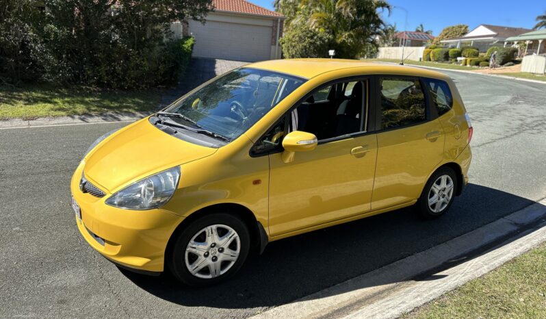 YELLOW HONDA JAZZ 2007 LIKE NEW full