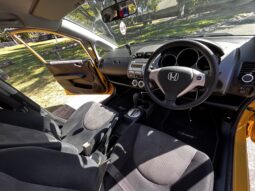 YELLOW HONDA JAZZ 2007 LIKE NEW full